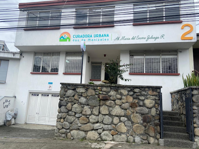 Fachada de la curaduría