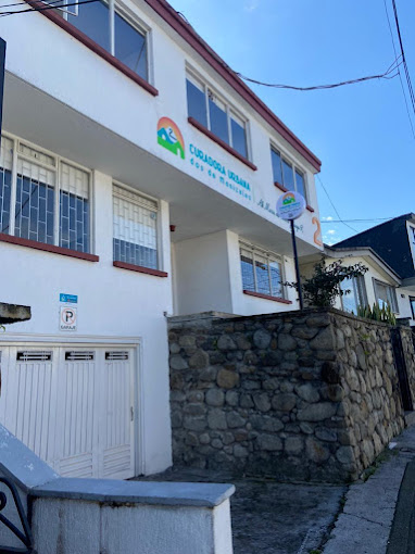 Fachada de la curaduría